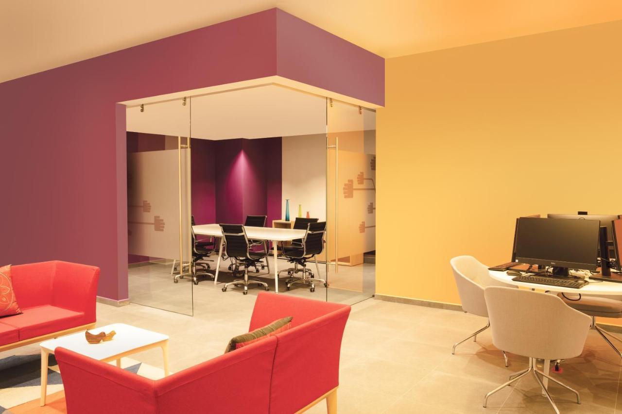 Fiesta Inn Express Puebla Explanada Экстерьер фото